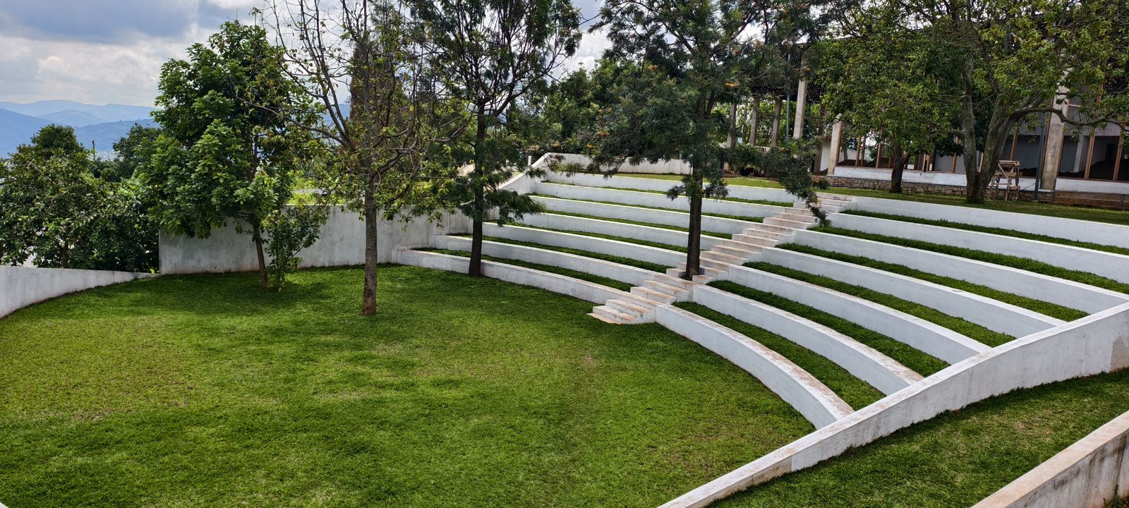 The amphitheatre terraces